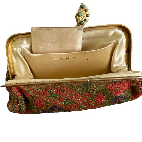 Vintage Floral Tapestry Clutch Bag Gemstone Closure with Original Compact Mirror - Picture 13 of 15